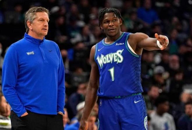 费利佩插上 费利佩插上