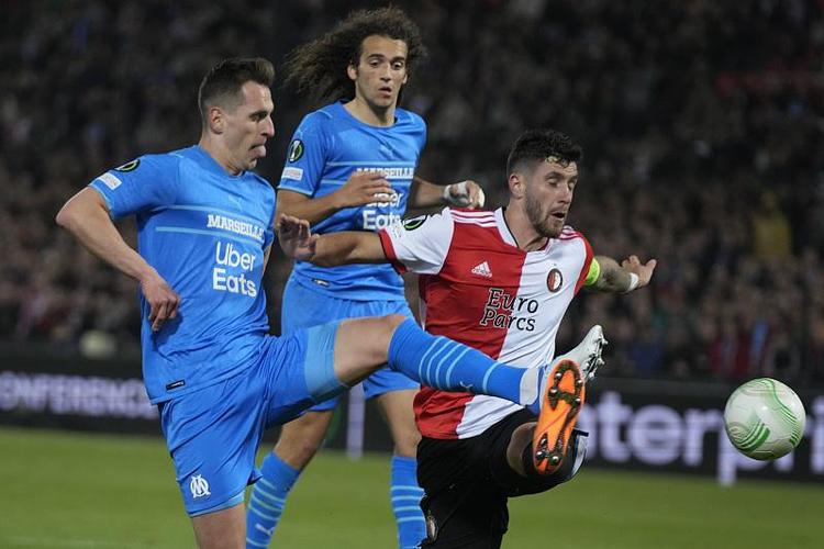 因为两队在 因为两队在