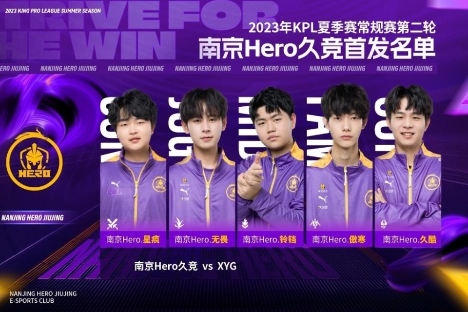 而围绕她的 而围绕她的