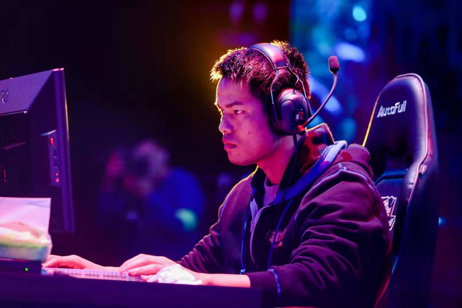 随着赛季的 随着赛季的