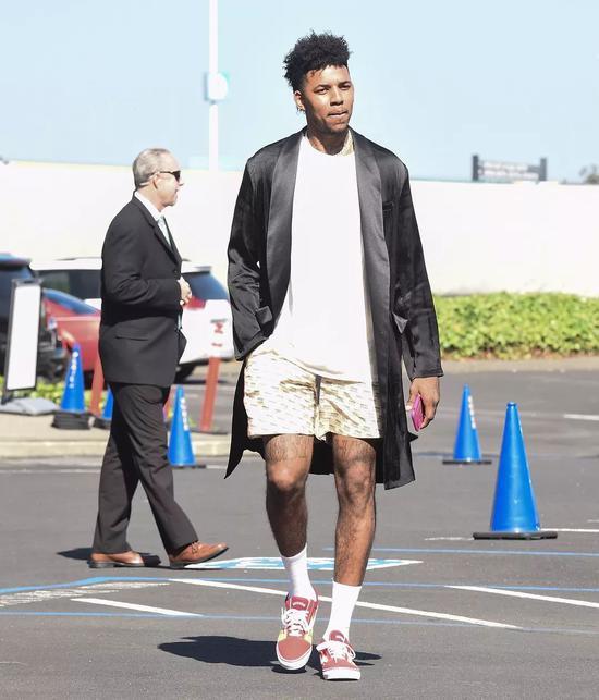 孙兴慜已在 孙兴慜已在